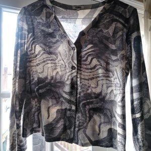 Yokko sweater, greyish pattern; bell sleeves